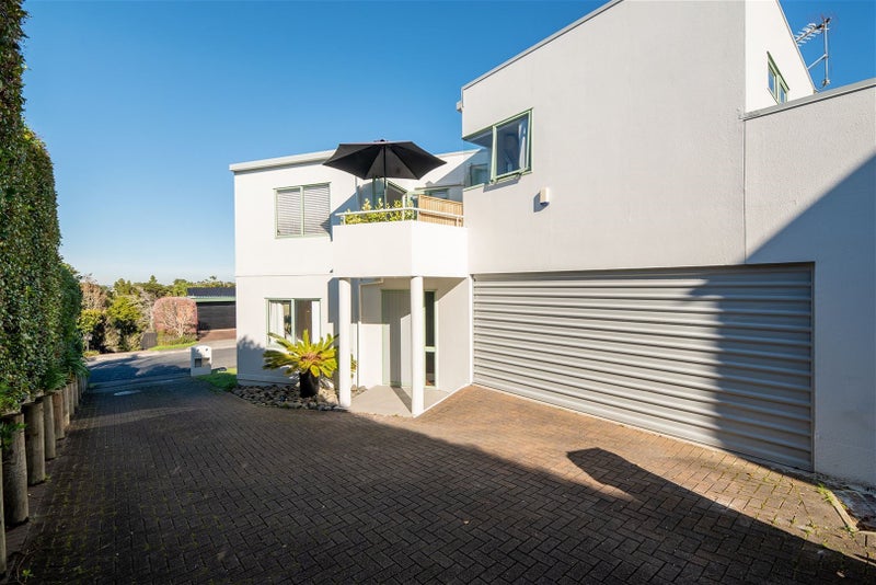 Property Valuation for 1/7 Kaihu Street, Northcote, Auckland Trade Me