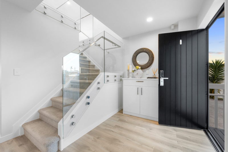 4A Totara Road, Te Atatu Peninsula, Auckland - Carousel 2