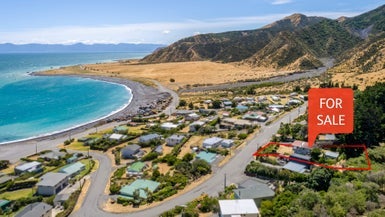 44 Seaview Avenue, Cape Palliser, Pirinoa - Carousel 1