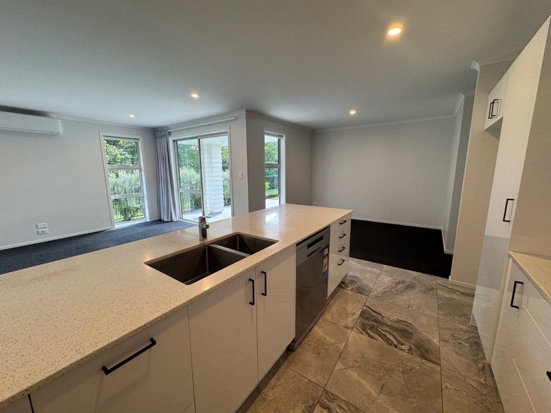 10 Ratahi Way, Omokoroa - Carousel 2