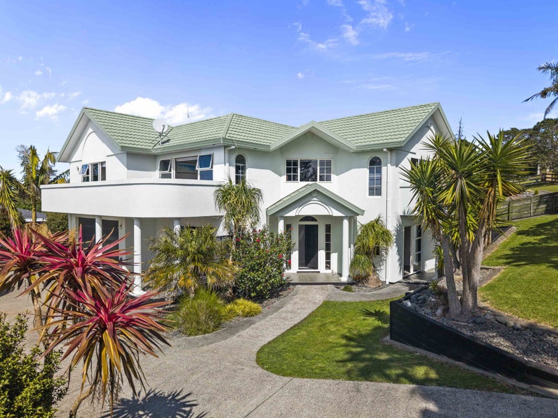 1159 Whangaparaoa Road, Gulf Harbour, Whangaparaoa - Carousel 1