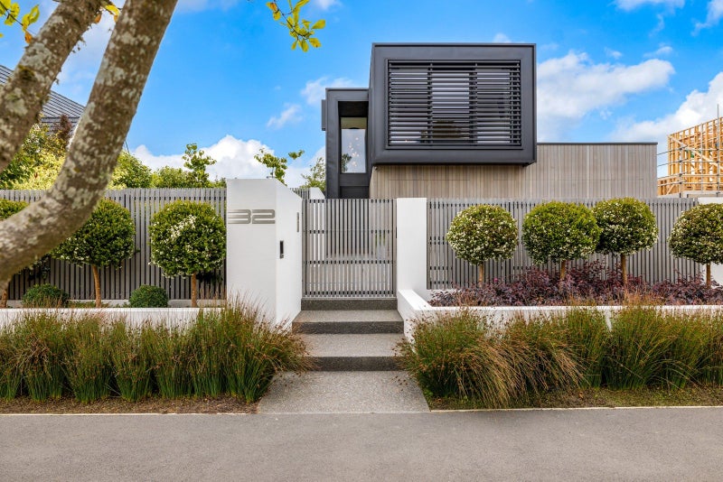 32 Chapter Street, St Albans, Christchurch - Carousel 2