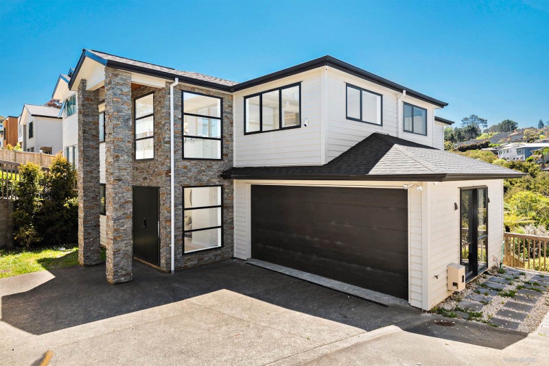 30 Para Close, Fairview Heights, Auckland - Carousel 1