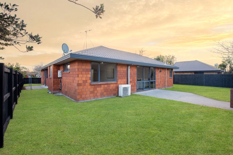 5 Chancery Close, Hamilton East, Hamilton, Waikato - Carousel 2