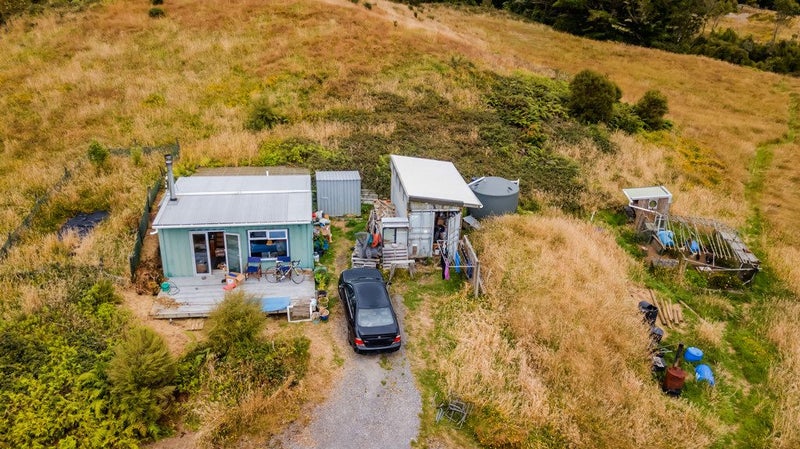 1906 Carrington Road, Koru, New Plymouth - Carousel 25