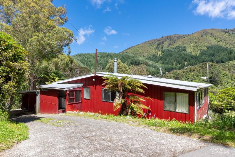 1721A Akatarawa Road, Akatarawa Valley, Upper Hutt - Carousel 1