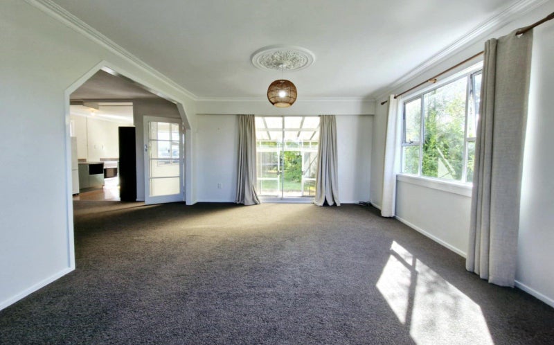 44 Princess Street, Waitara - Carousel 1