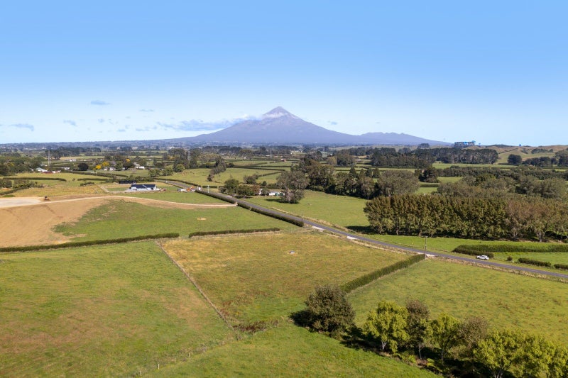 Stanley Road, Stratford, Stratford, Taranaki - Carousel 15