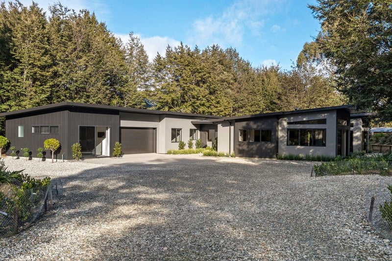 13 Arbor Lane, Mount Creighton, Queenstown - Carousel 1