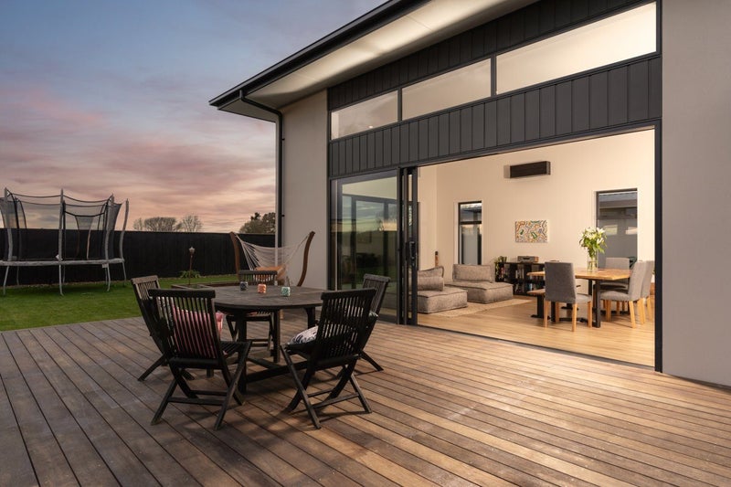 71 Halpin Drive, Lincoln, Lincoln - Carousel 1