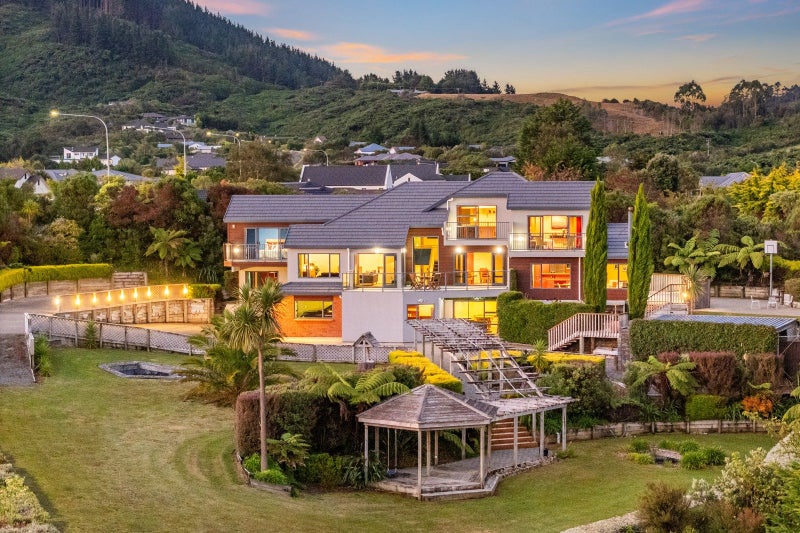 66 Kirton Drive, Riverstone Terraces, Upper Hutt - Carousel 2