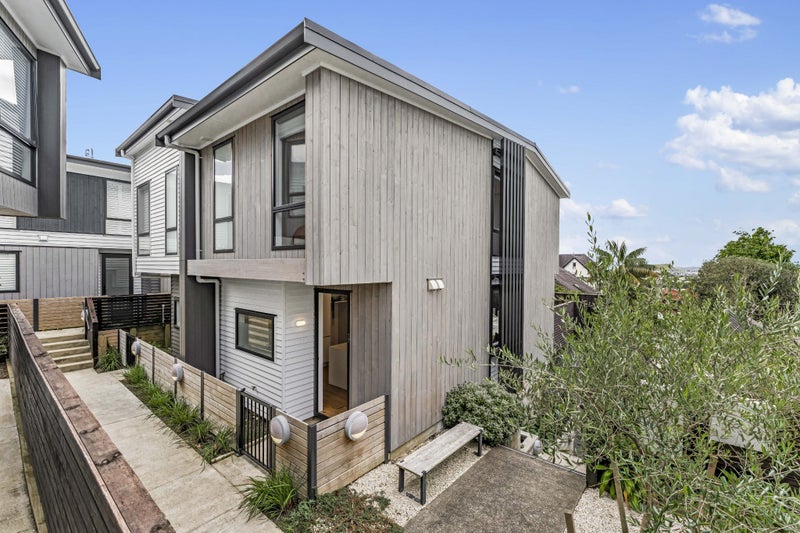 16/37 Saint Vincent Avenue, Remuera, Auckland - Carousel 2