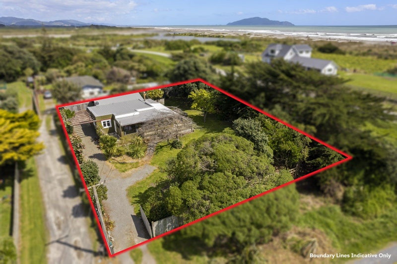 3 Atkinson Avenue, Otaki Beach, Otaki - Carousel 1