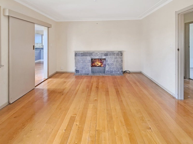 16 Hunua Road, Papakura, Papakura - Carousel 2