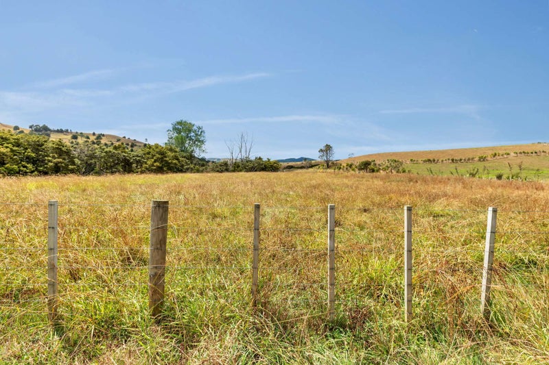 659 West Coast Road, Makarau, Warkworth - Carousel 1