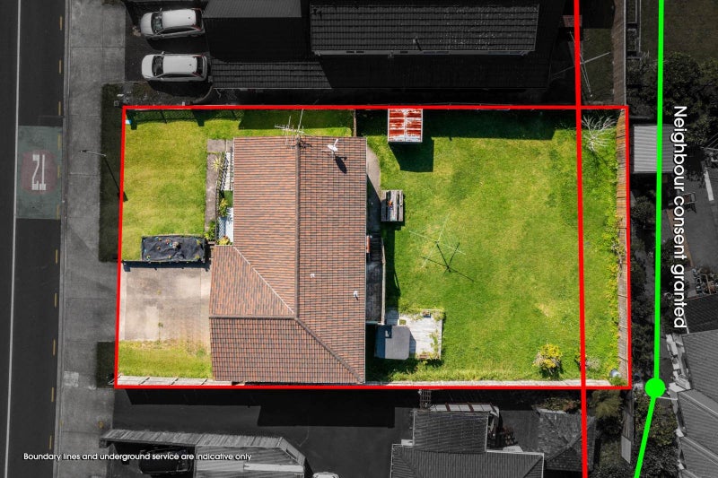 36 Akoranga Drive, Northcote, Auckland - Carousel 1