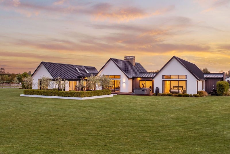 2 Haughty Place, Christchurch - Carousel 42