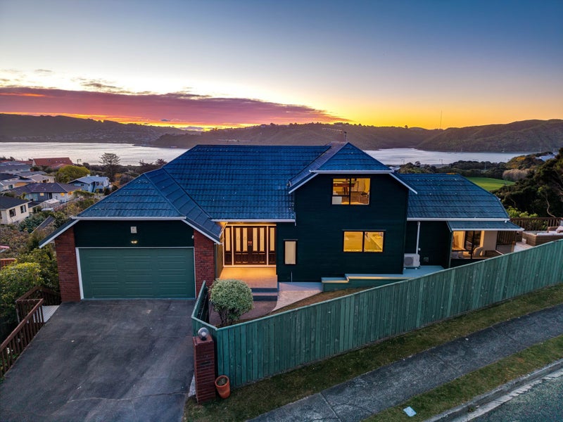19 Kinloch Place, Papakowhai, Porirua - Carousel 2