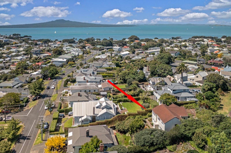 38A Albert Road, Devonport, Auckland - Carousel 1