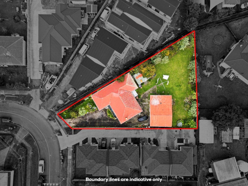 32 Tawa Crescent, Manurewa, Auckland - Carousel 1