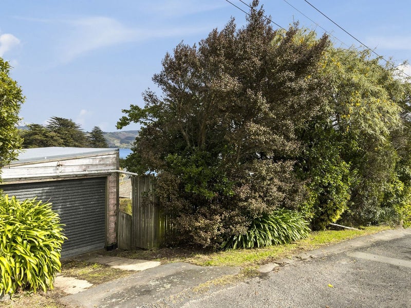 2 Densem Street, Portobello, Dunedin - Carousel 21