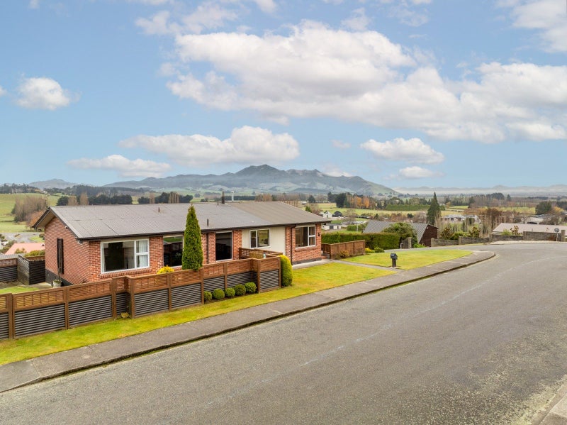 15 Tainui Street, Gore, Gore - Carousel 1