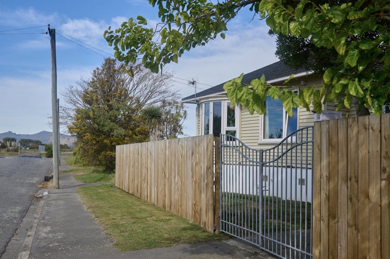 18 Pratt Street, New Brighton, Christchurch - Carousel 2