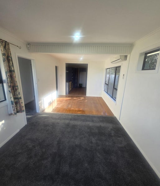 9 Tatau Way, Te Atatu Peninsula, Waitakere City, Auckland - Carousel 12
