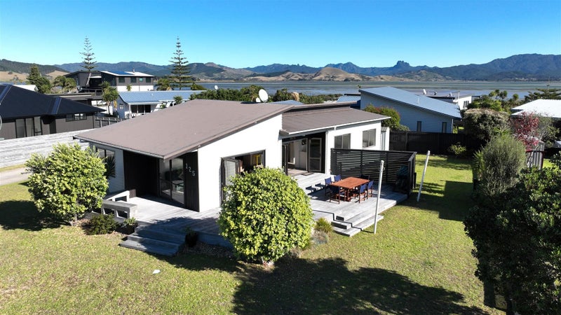 125 Kelly Jade Avenue, Matarangi, Whitianga - Carousel 1