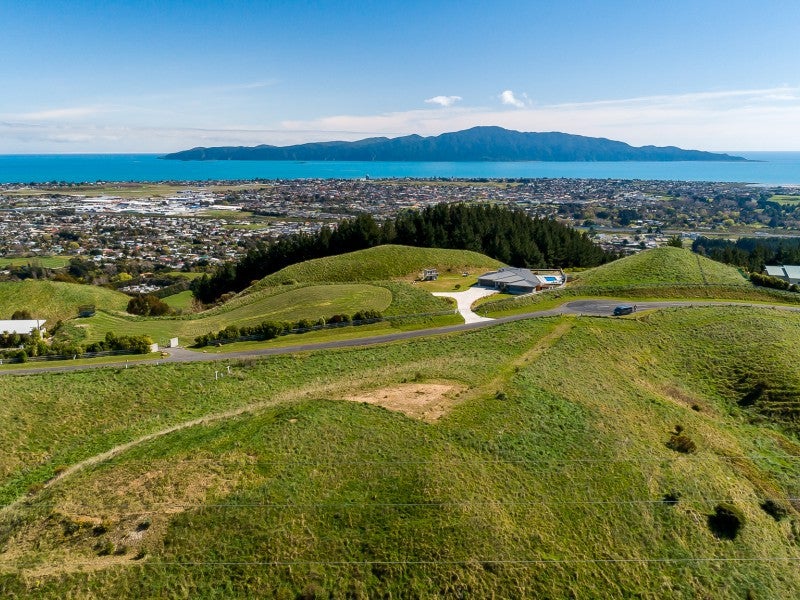 127 Anlaby Road, Nikau Valley, Paraparaumu - Carousel 1
