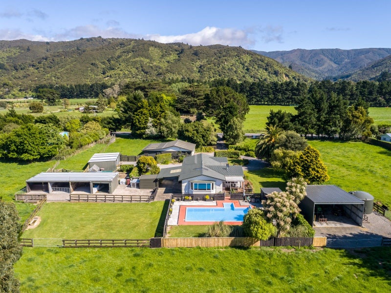 49 Western Lake Road, Western Lake, Featherston - Carousel 2