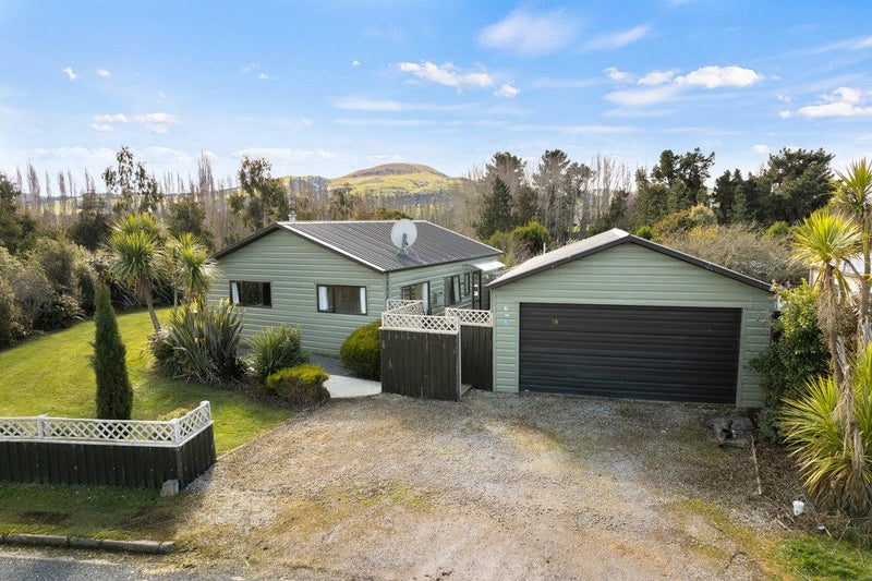 19 Kennard Crescent, Karitane, Waikouaiti - Carousel 1
