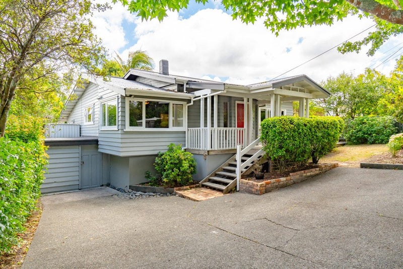 51 Riverhead Road, Kumeu - Carousel 1