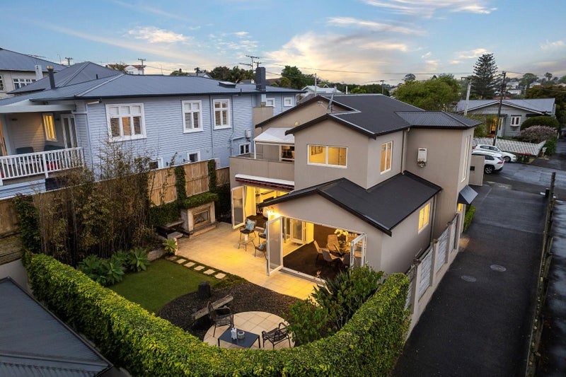 11A Haast Street, Remuera, Auckland - Carousel 1