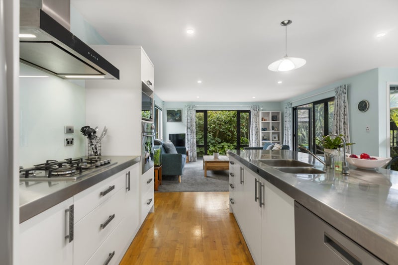 48A Amaru Road, One Tree Hill, Auckland - Carousel 2