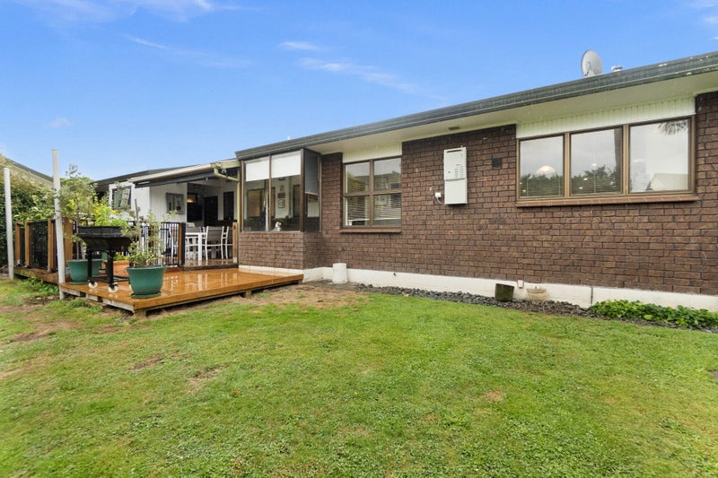 11 Tiffiney Place, Chartwell, Hamilton - Carousel 23