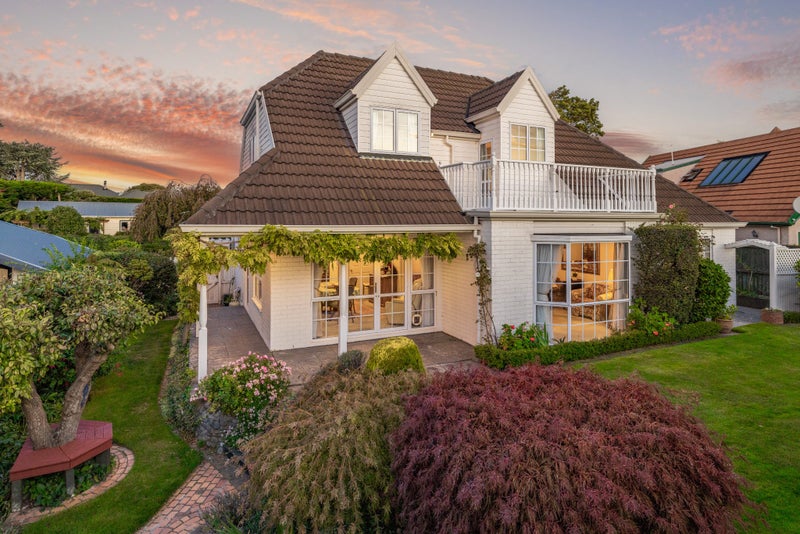 88 Lake Terrace Road, Burwood, Christchurch - Carousel 2