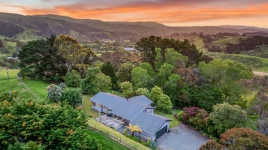 1142 Moonshine Road, Judgeford, Porirua - Carousel 1