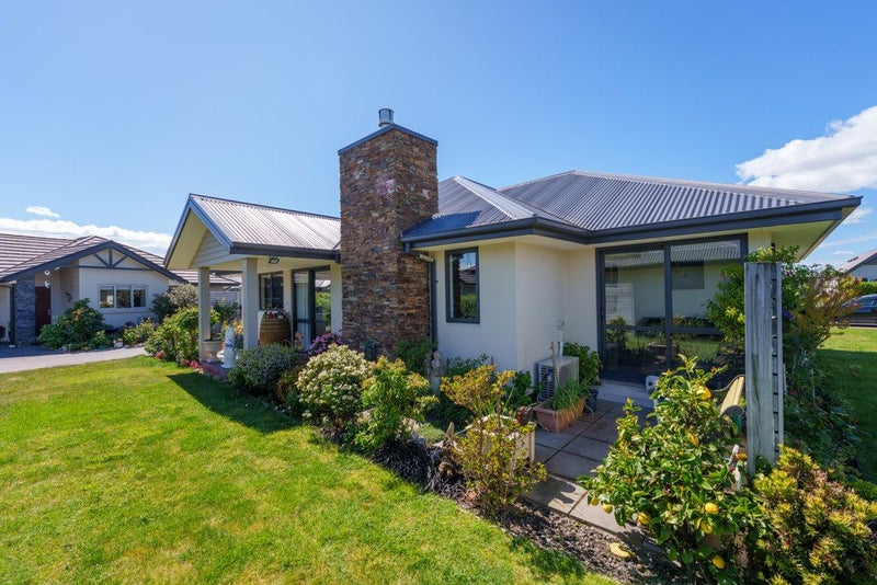 47 Clydesdale Way, Lincoln, Lincoln - Carousel 2