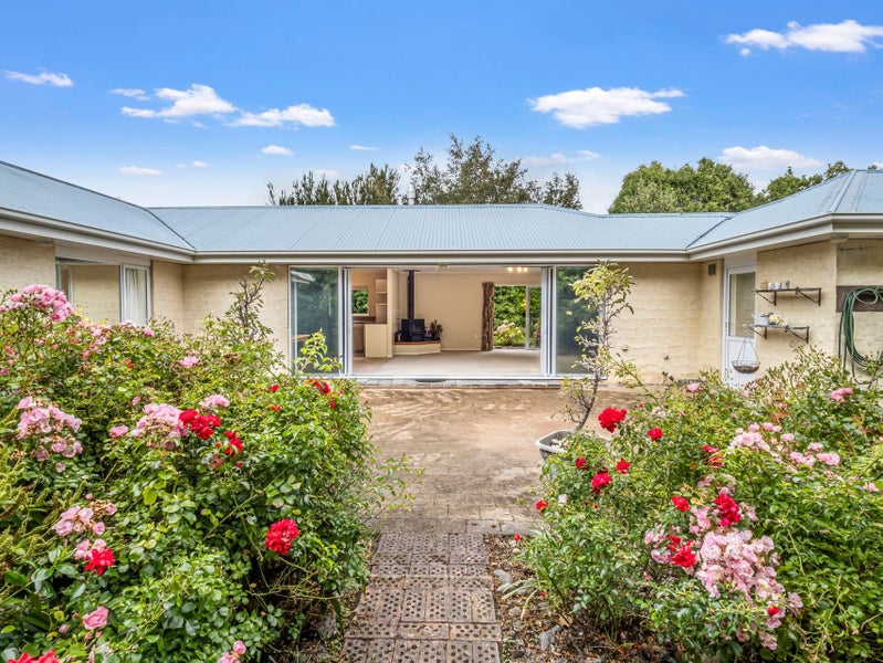 7 Brodie Lane, Feilding, Feilding - Carousel 1