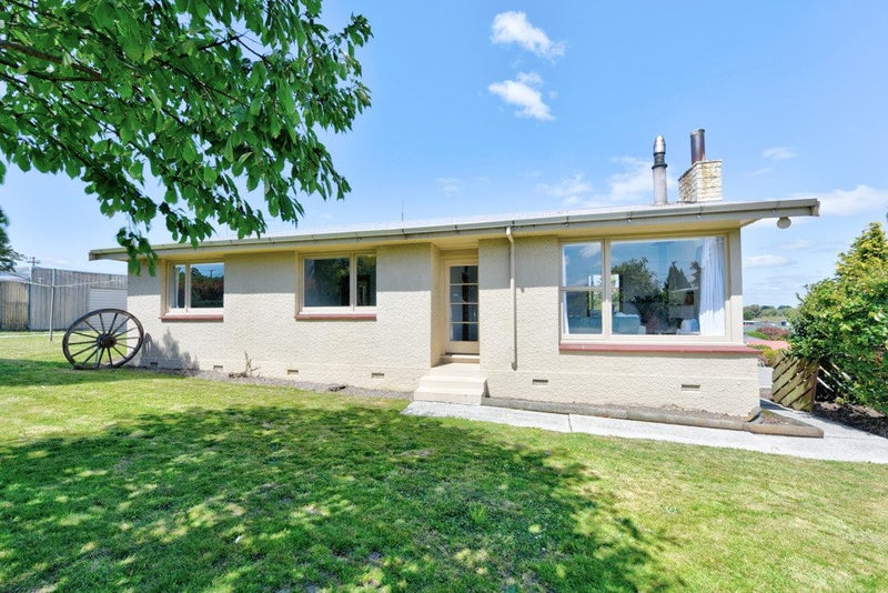 7 Kiwi Street, East Gore, Gore - Carousel 1