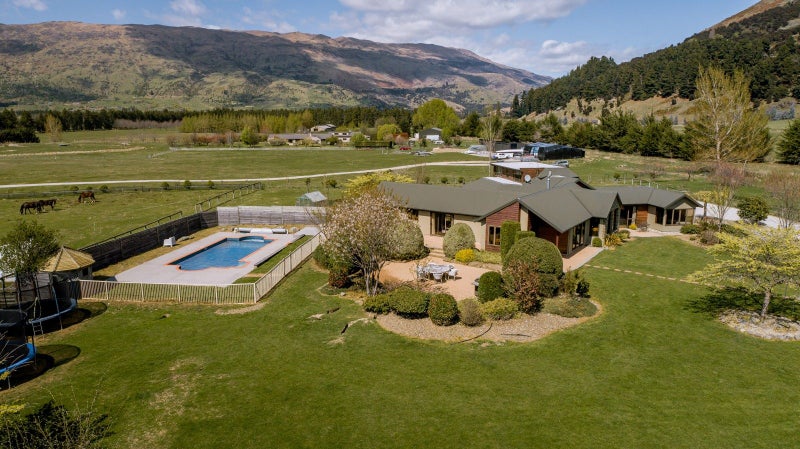 36 Ruru Lane, Wanaka, Wanaka, Otago - Carousel 1