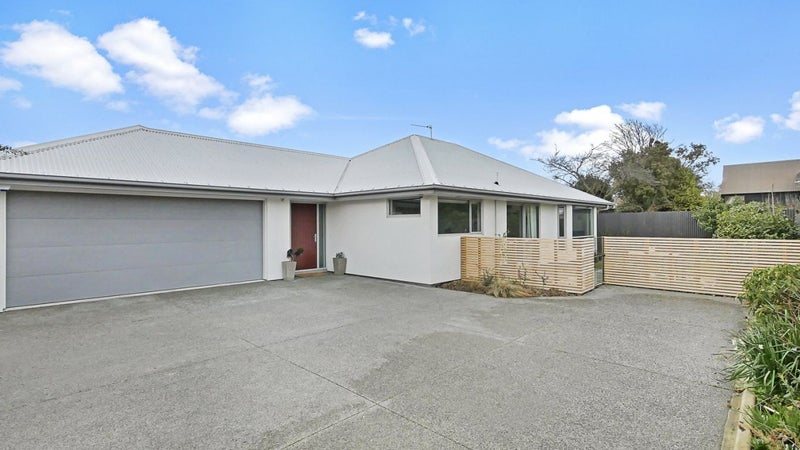 14A CLAXTON PLACE, Saint Martins, Christchurch - Carousel 1