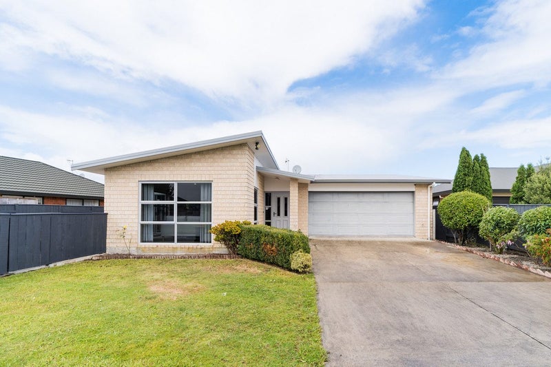 58 Branigan Parade, Kelvin Grove, Palmerston North - Carousel 1