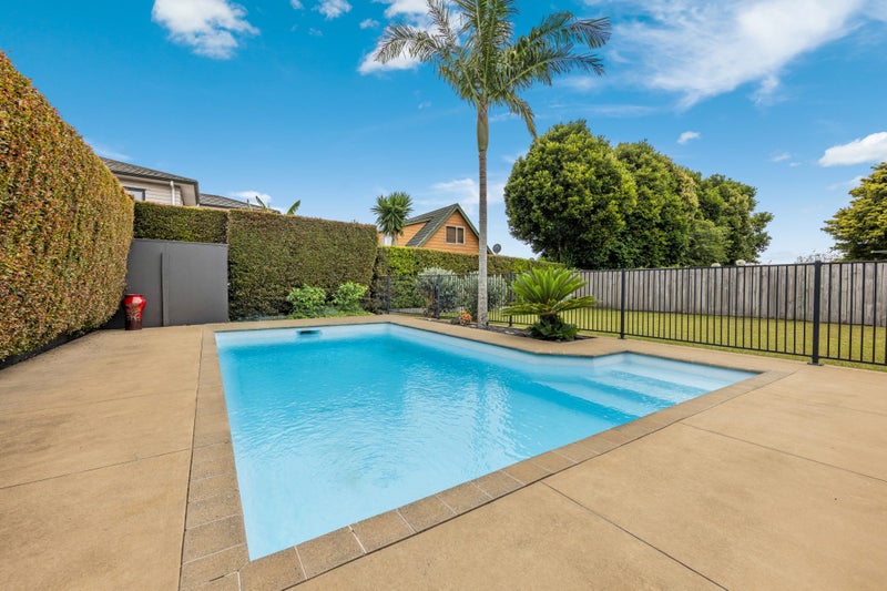 96 Hepburn Road, Glendene, Auckland - Carousel 2