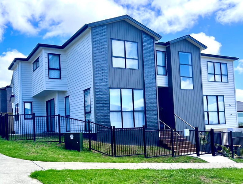 1 Tiro Street, Flat Bush, Auckland - Carousel 3