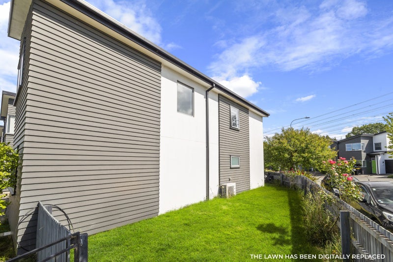 11 Longueval Lane, Broomfield, Christchurch - Carousel 13
