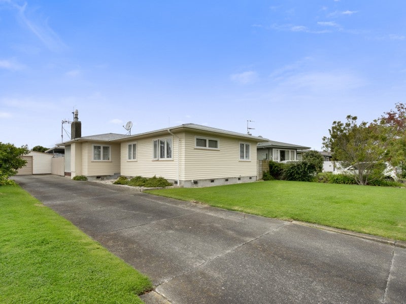 31 Downing Avenue, Pirimai, Napier - Carousel 1