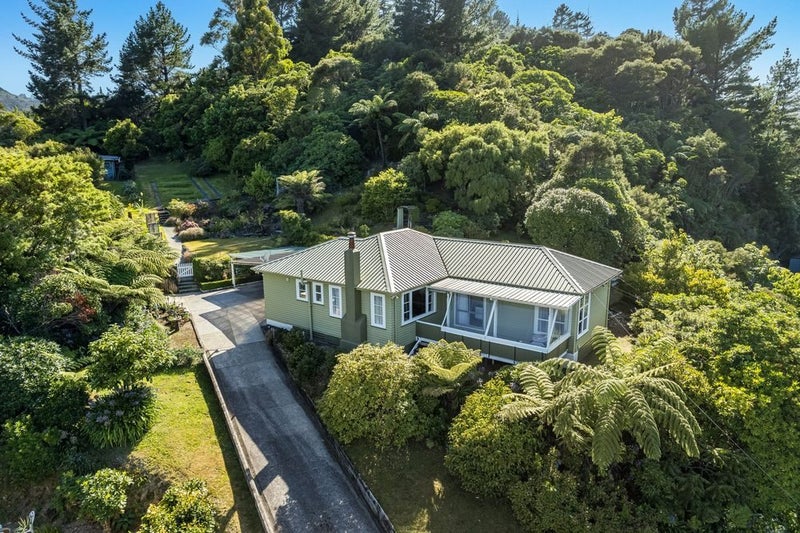 43 Moores Valley Road, Wainuiomata, Lower Hutt, Wellington - Carousel 1