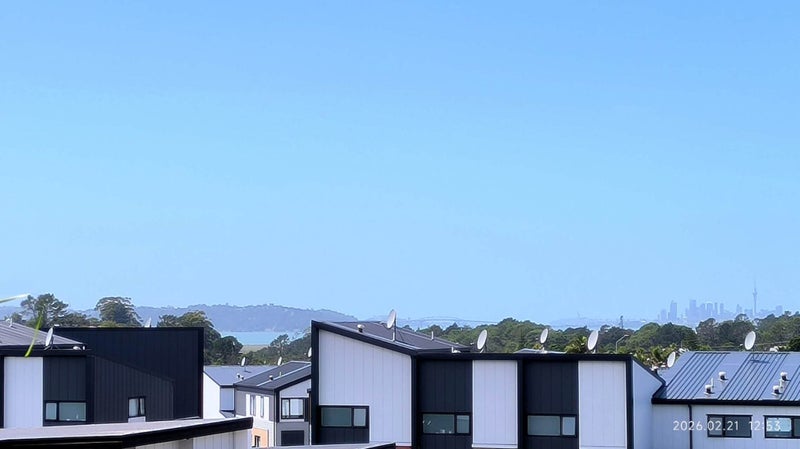 38 Tihema Lane, Westgate, Auckland - Carousel 30